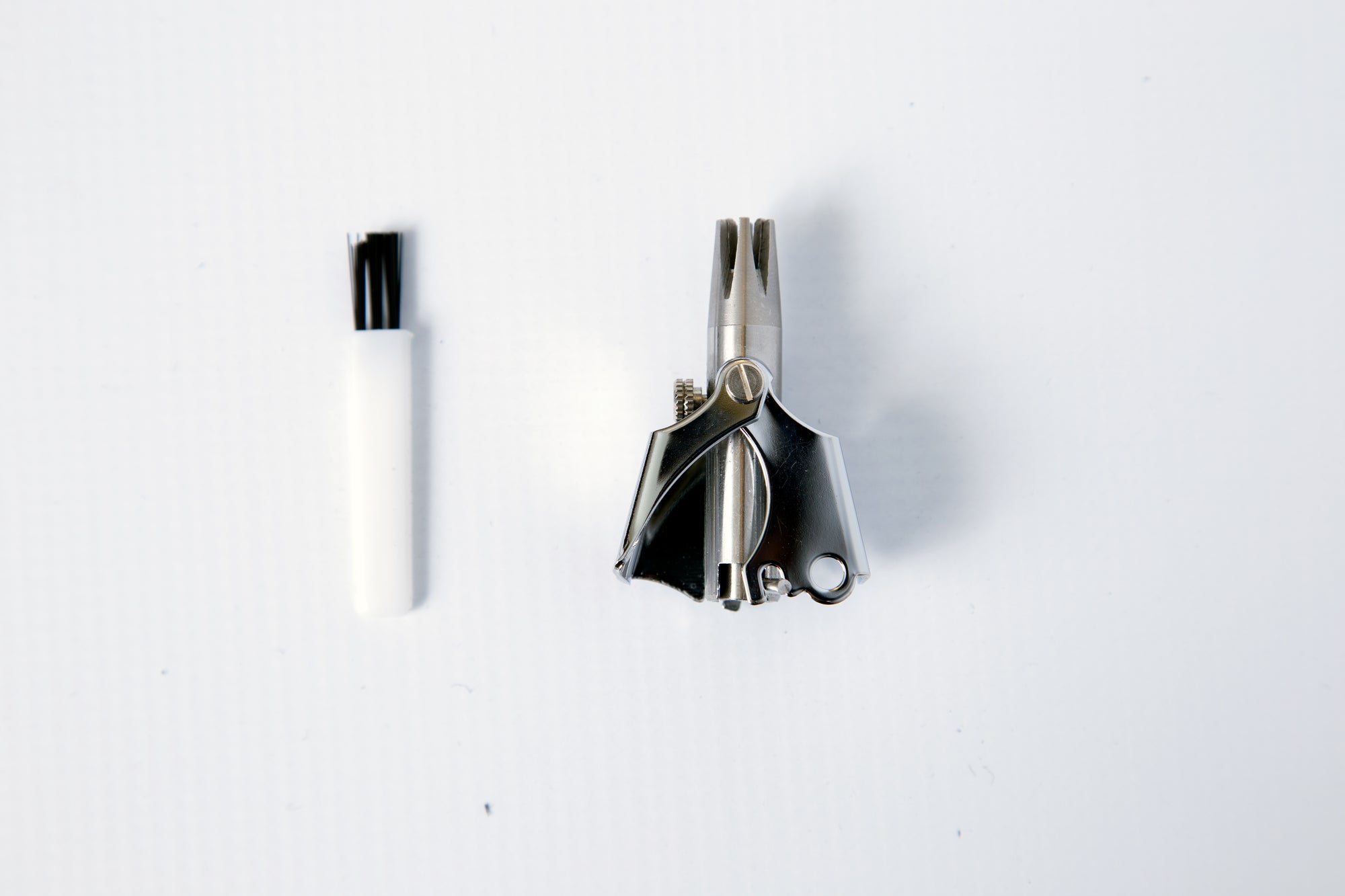 Ear and Nose Trimmer from ManBasics - Stainless Steel