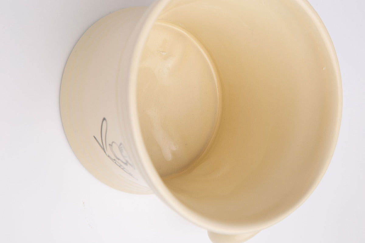 ManBasics Shaving Mug Interior